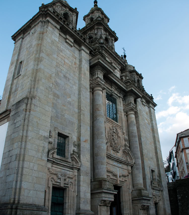 Descubre la Iglesia de Santiago de Pontedeume