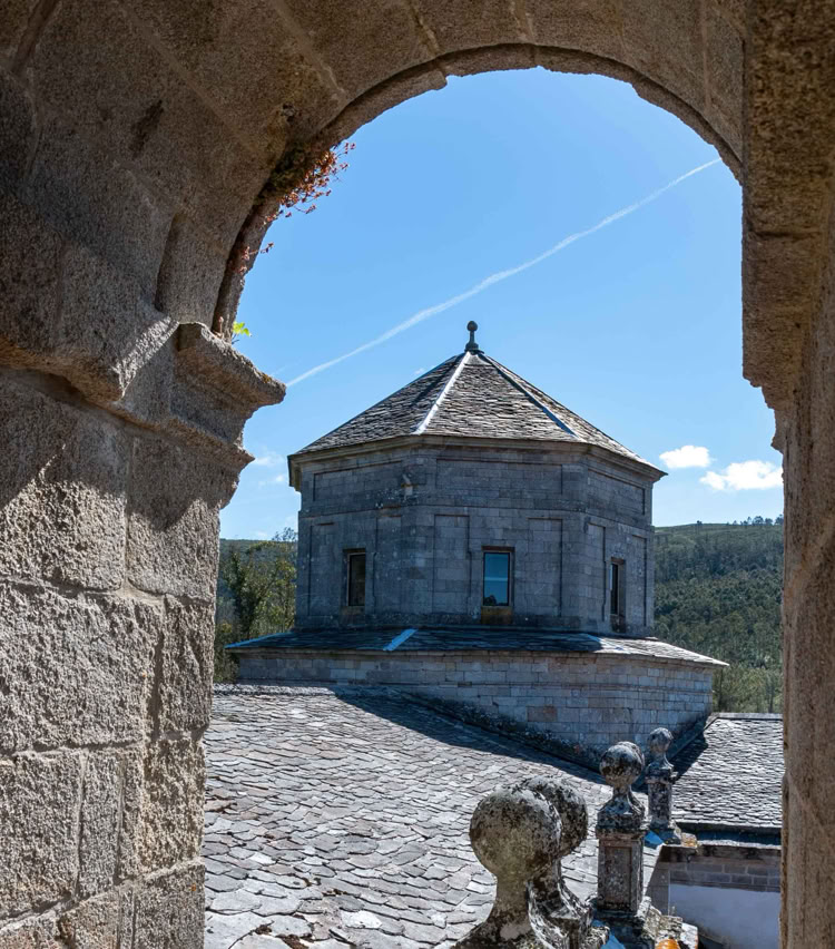 Monasterio santa María de Monfero